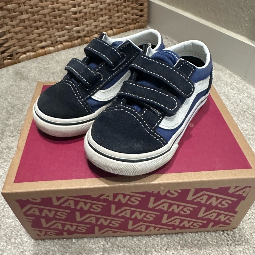 Toddler size 7 Vans